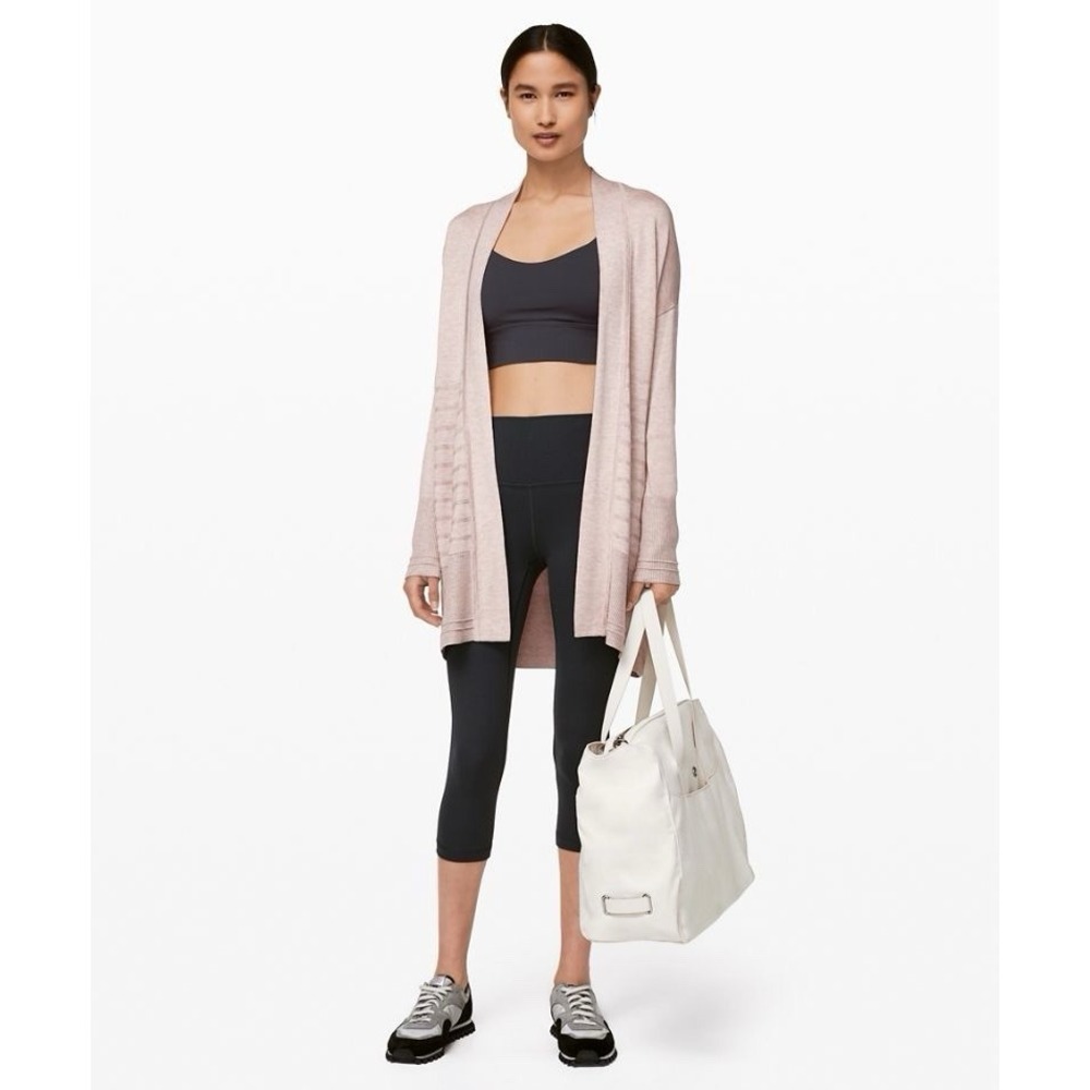 $168 NWT Lululemon Graceful Embrace Wrap *Cashlu Soft Size 4 PInk Bliss
